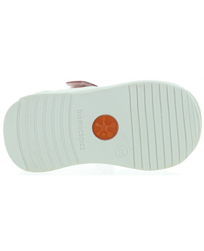 High top walking sandals for a first walkers 