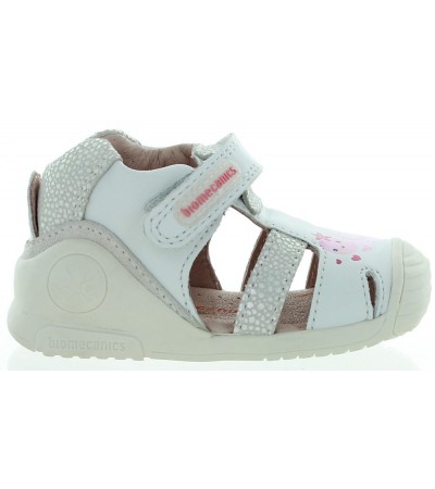 Walking shoes with high arches for baby 