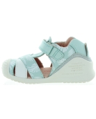 Pigeon toes correction sandals for a baby