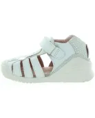 Sandals that stay on baby's feet made with leather