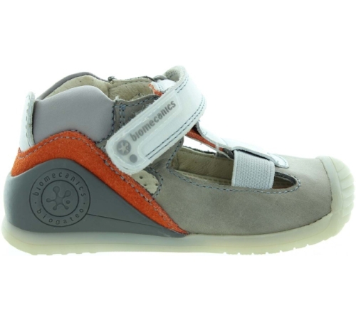 Natural Step Sandals for a New Walker | Baby Boy Shoes Biomecanics