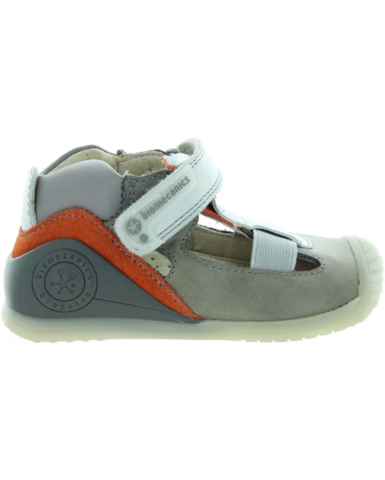 Natural Step Sandals for a New Walker | Baby Boy Shoes Biomecanics