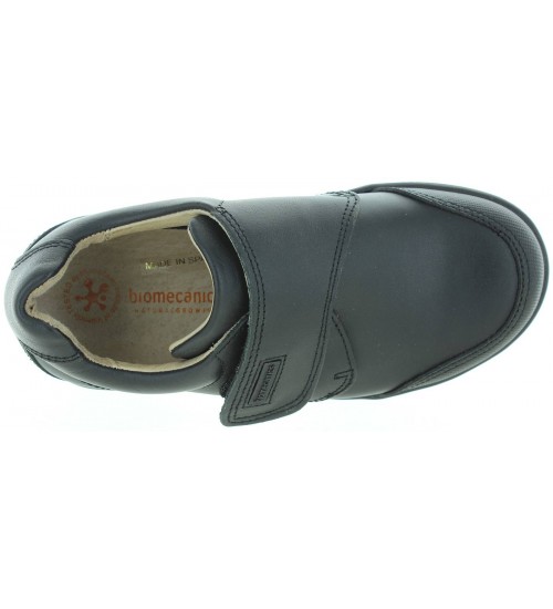School shoes from Europe made with black leather 
