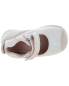 Pink baby shoes with ortho arches present