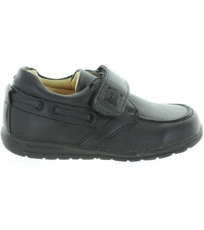Spanish dress shoes for a child 