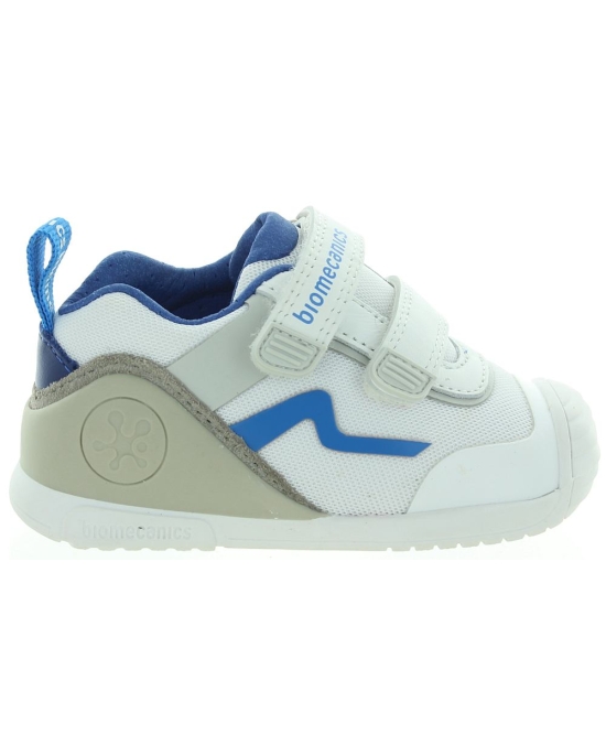 White leather baby boy sneakers with arches