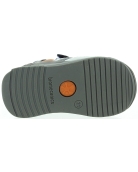 Supportive sneakers for a baby boy with arches 