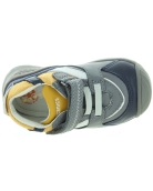 Supportive sneakers for a baby boy with arches 