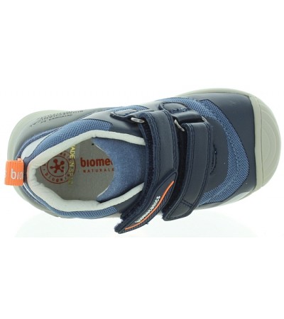 Sneakers for a toddler boy made with quality leather 