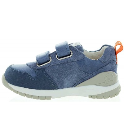 Child orthopedic flexible sporty shoes