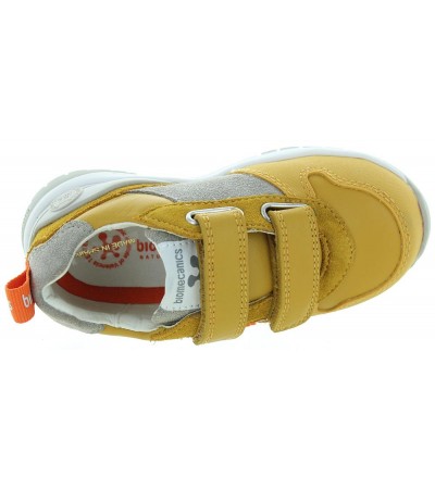 Sneakers for kids with best arch support for flat foot 