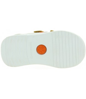 Sneakers for a toddler with pigeon toe condition