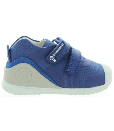 Sneakers for a baby with good ankle support 