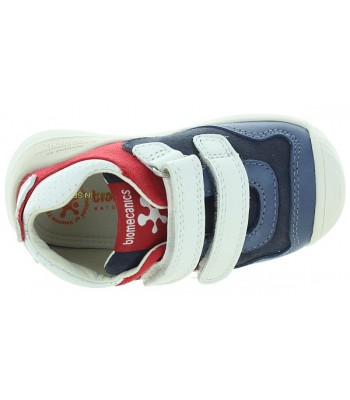 Natural leather sneakers for a child
