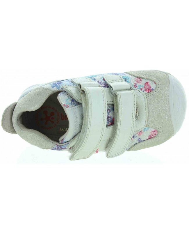 Sneakers for toddlers with deformed ankles and pigeon toes 