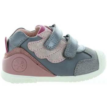 Orthopedic sneakers for a baby that are quality