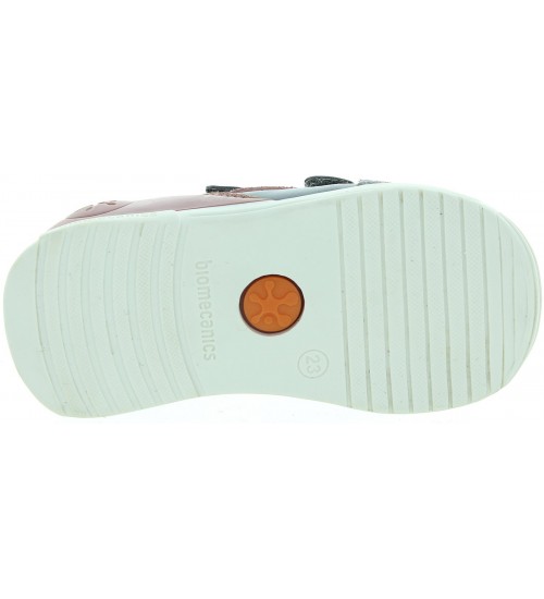 Orthopedic sneakers for a baby that are quality