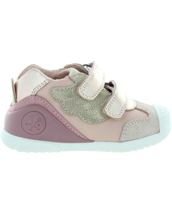 Orthopedic sneakers for new baby walker