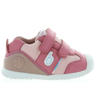 Baby sneakers made out of rose/pink leather 
