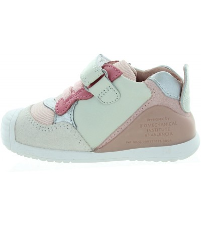 Flexible sole sneakers for toddlers with support 