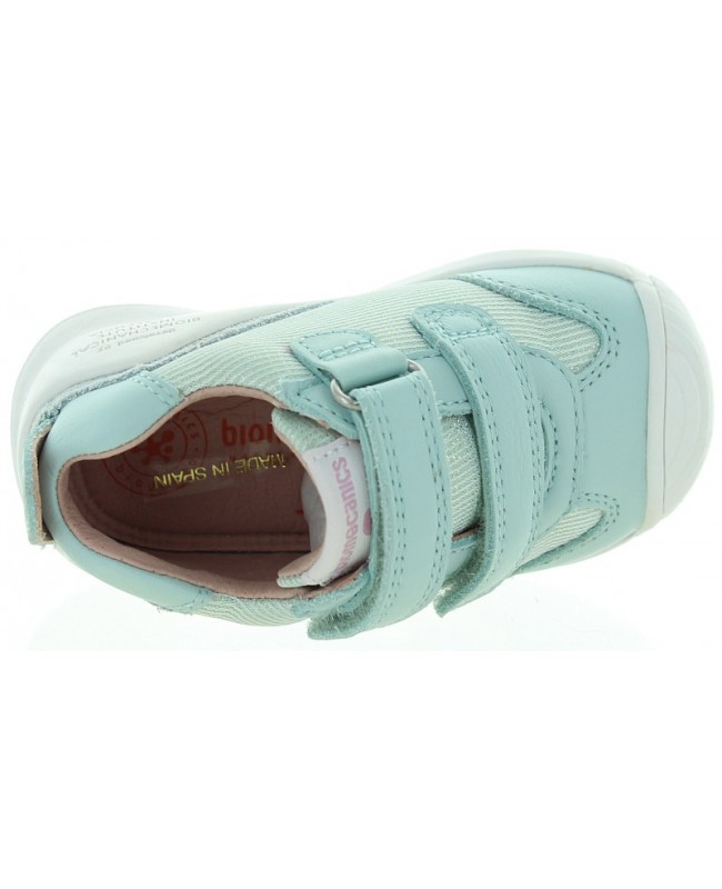 Sneakers for learning to walk for a baby