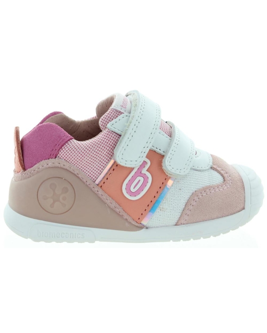 Corrective baby shoes with arches 