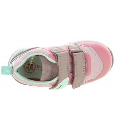 Sneakers with arches for girls by Biomecanics 