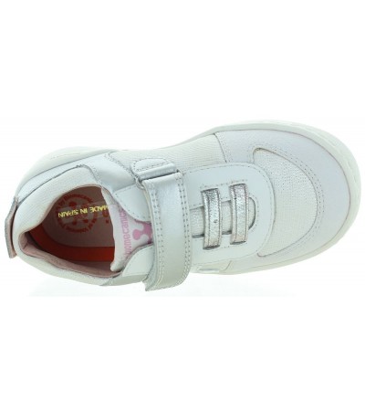 Sneakers for toddlers with flexible soles