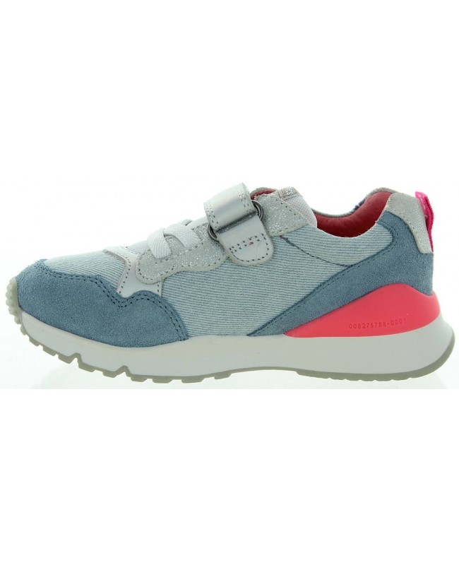 Shoes that correct kids posture and feet