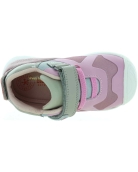 Sneakers for kids ith soft soles 