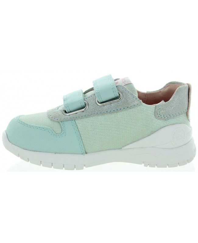 Orthopedic walking sneakes for a girls with good arch