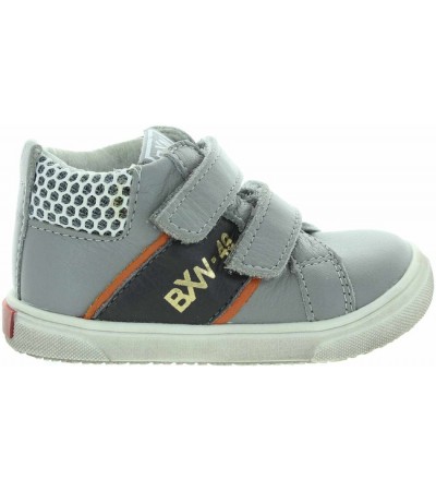 Sneakers for baby learning to walk and stand with soft soles
