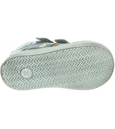 Sneakers for baby learning to walk and stand with soft soles