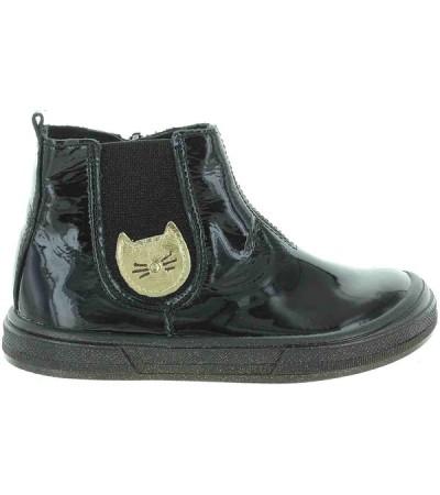 Boots for girls with falling ankles that are pediatric from Europe