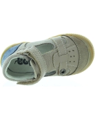 Support shoe for boys to correct ankle turning in toddlers 