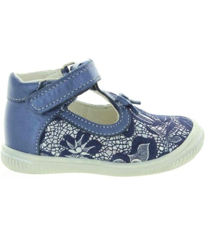 Best new walking shoes for a toddler Best new walking shoes for a toddler