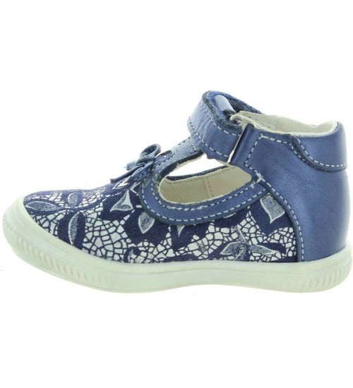 Walking shoes for a toddler best for walking 