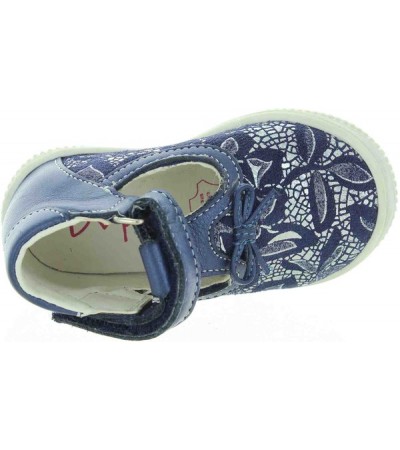 Walking shoes for a toddler best for walking 