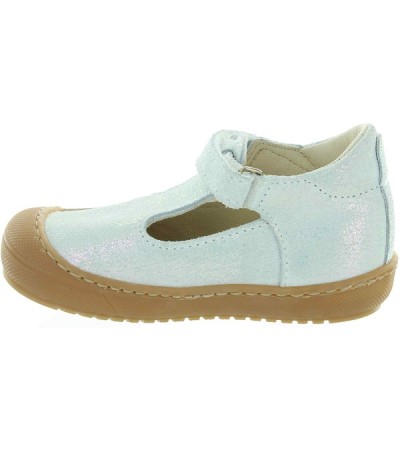 Flat feet with orthopedic arch that are special 