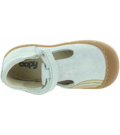 Flat feet with orthopedic arch that are special 