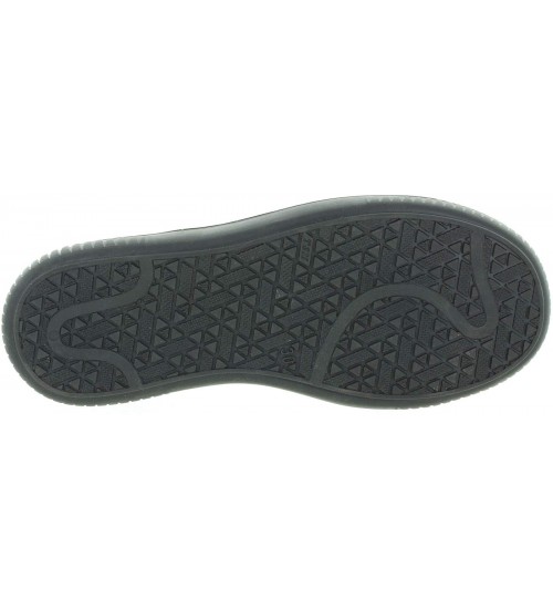 Girls shoes for Fall that are durable 