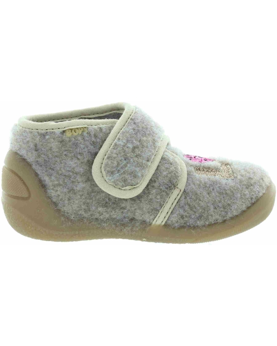 Wool pink slippers for a baby with arches 