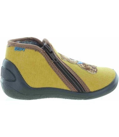 Brown slippers for a boy with wide feet