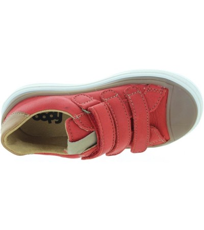 Sneakers with arch support in red leather