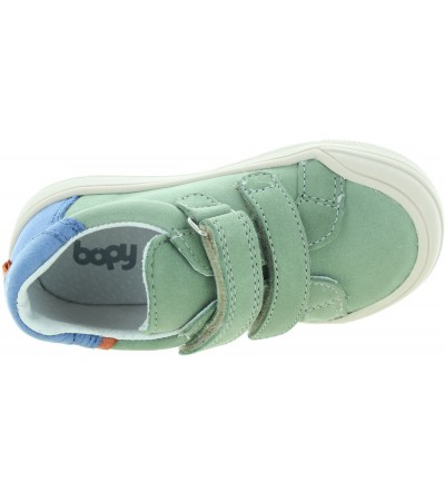 Shoes for a toddler with good arch flexible