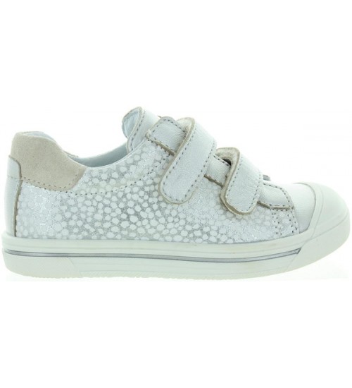 Girls summer shoes good for orthodics 