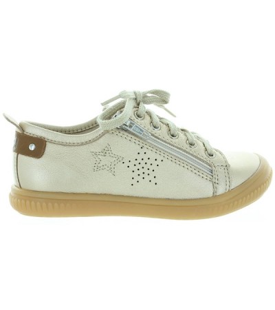 Gold sneakers for child that are designner