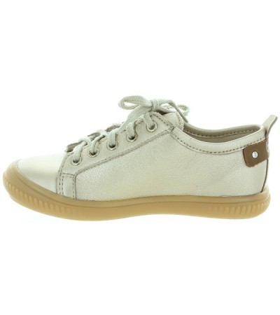 Gold sneakers for child that are designner