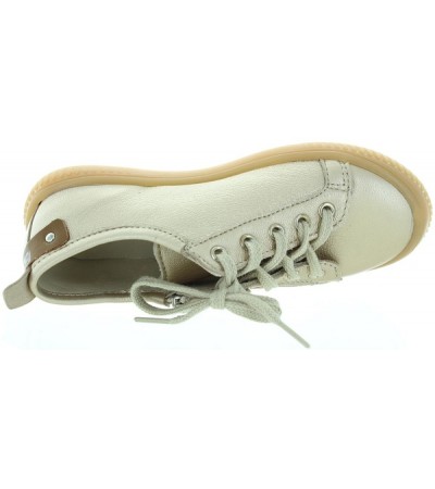 Gold sneakers for child that are designner