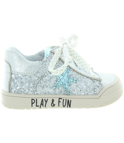 Girls silver sneakers with zipper closure with support 